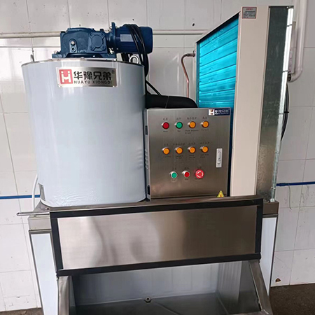 1吨不锈钢片冰机交付广东广州食品厂使用