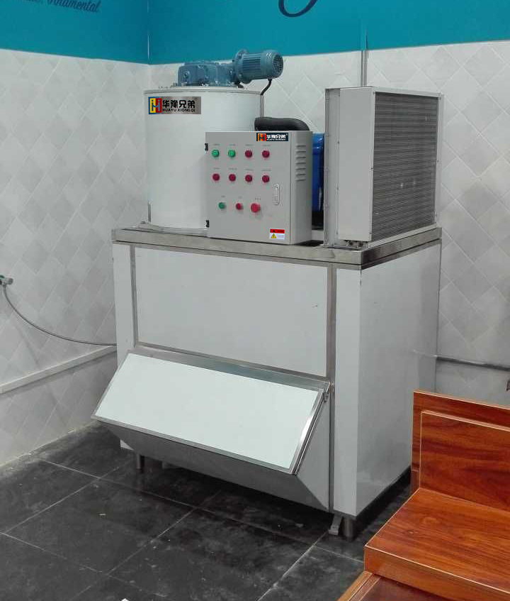 江苏昆山某食品厂2吨片冰机应用